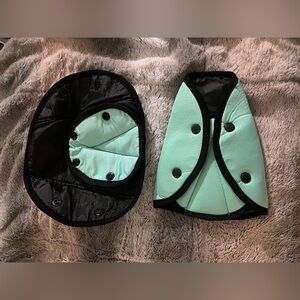 Children’s seatbelt adjuster